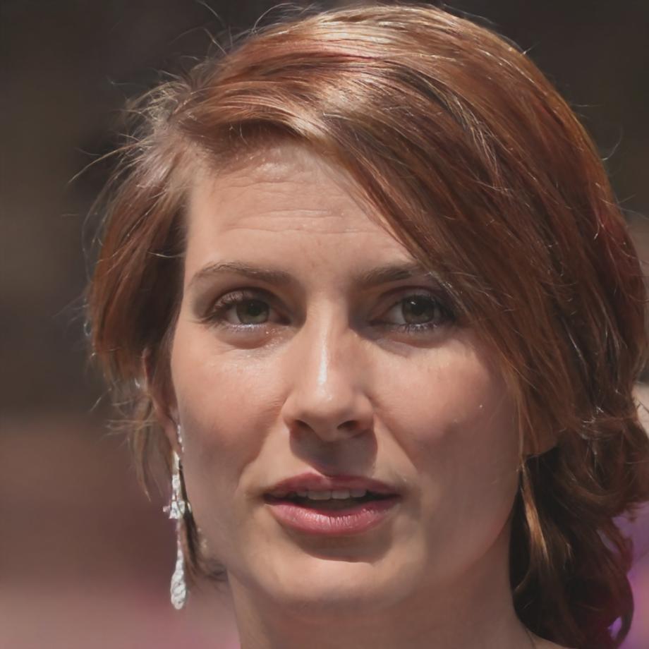 Professional headshot of Jennifer Thornton